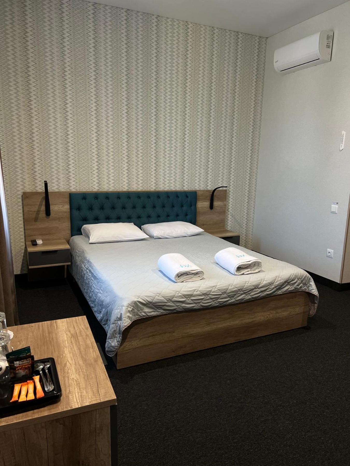 Hotel Dozari Korostyshiv Ngoại thất bức ảnh