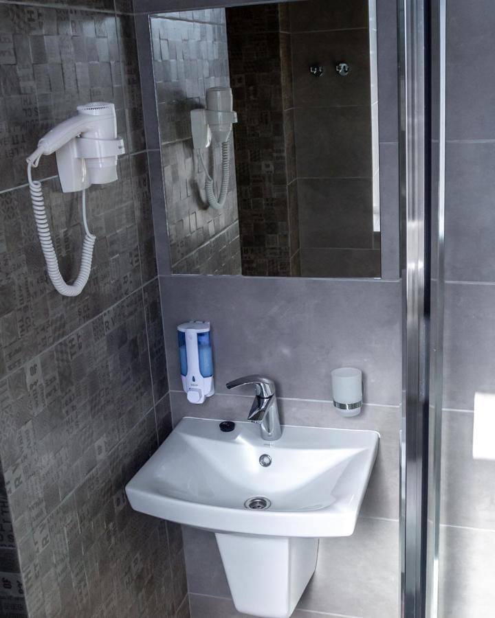 Hotel Dozari Korostyshiv Ngoại thất bức ảnh