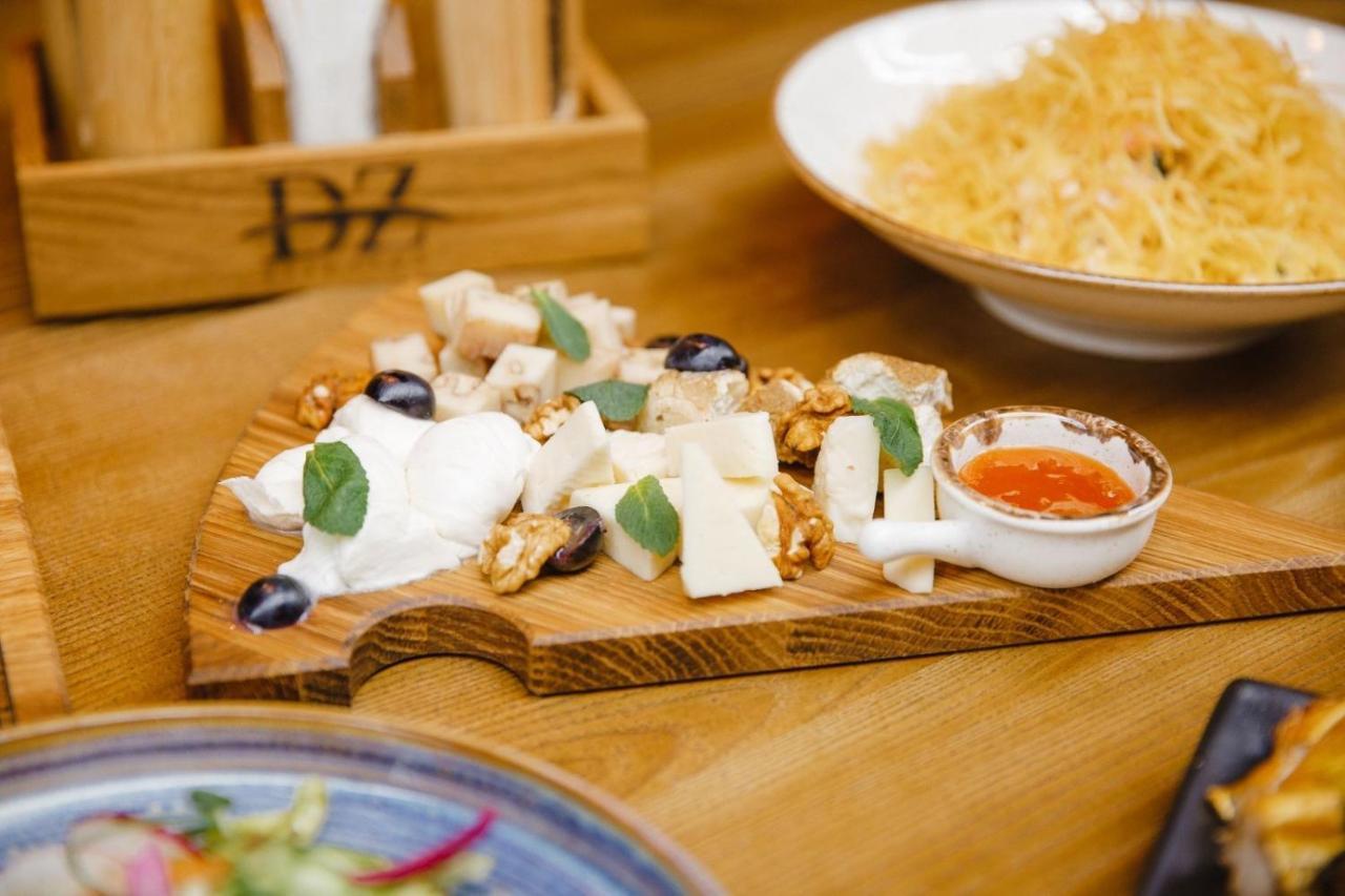 Hotel Dozari Korostyshiv Ngoại thất bức ảnh